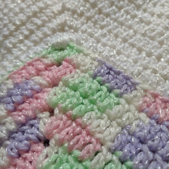 Pastel Round Hand Crocheted Baby Blanket - Picture 4 of 4